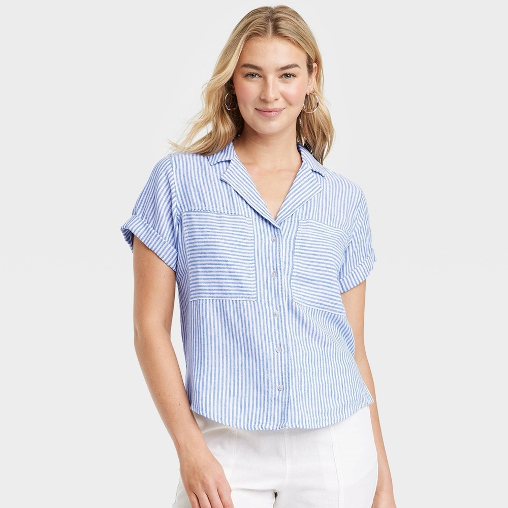 Universal Thread Linen Short Sleeve Collared Button Down in Blue Stripe